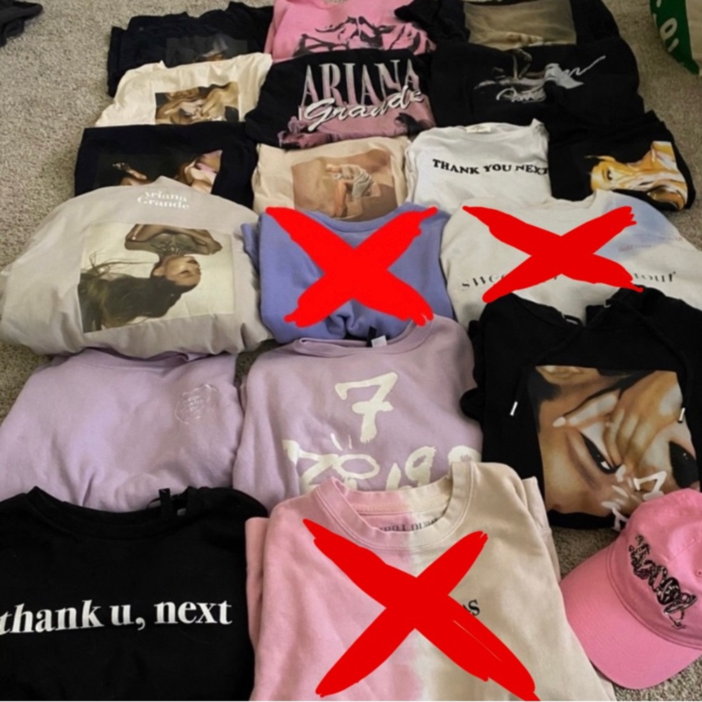 Ariana Grande Merch